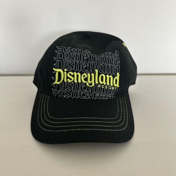 Disneyland hat NWT adult size Black green - Picture 2 of 4